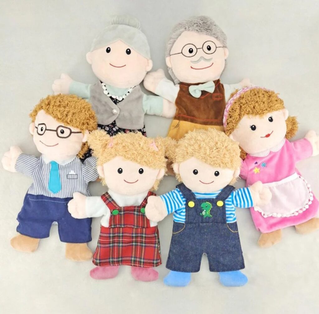Titere de mano familia.............venta x una unidad