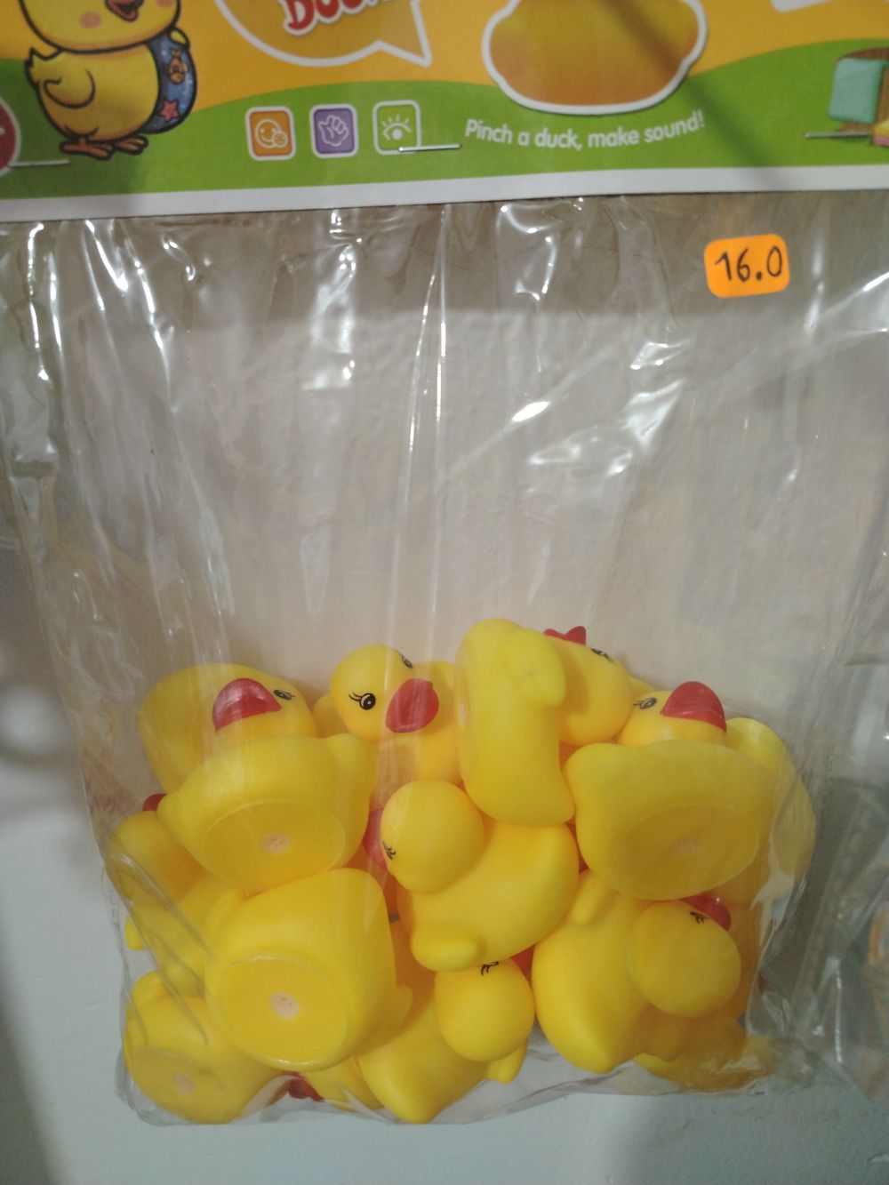 Pato carton venta x una bolsa...................venta x una bolsa: imagen 1