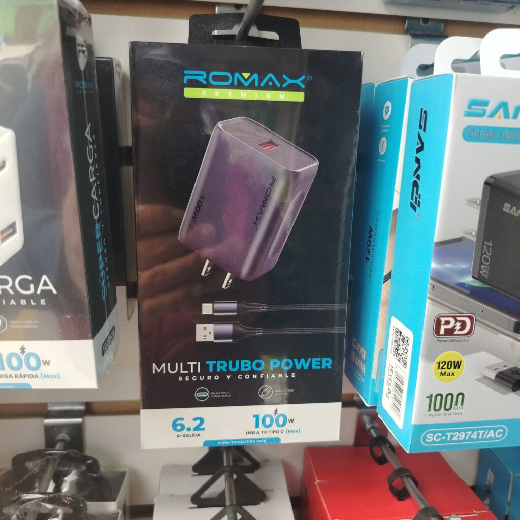 Cargador romax 100w 6.2A  ... venta por unidad